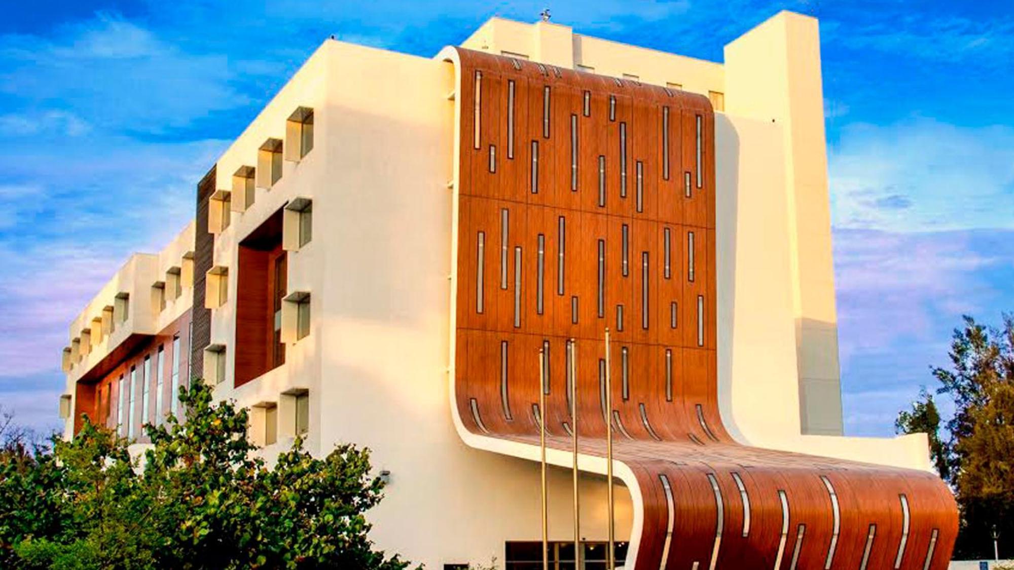 Holiday Inn Guadalajara Patria-Universidad By Ihg Сапопан Екстер'єр фото