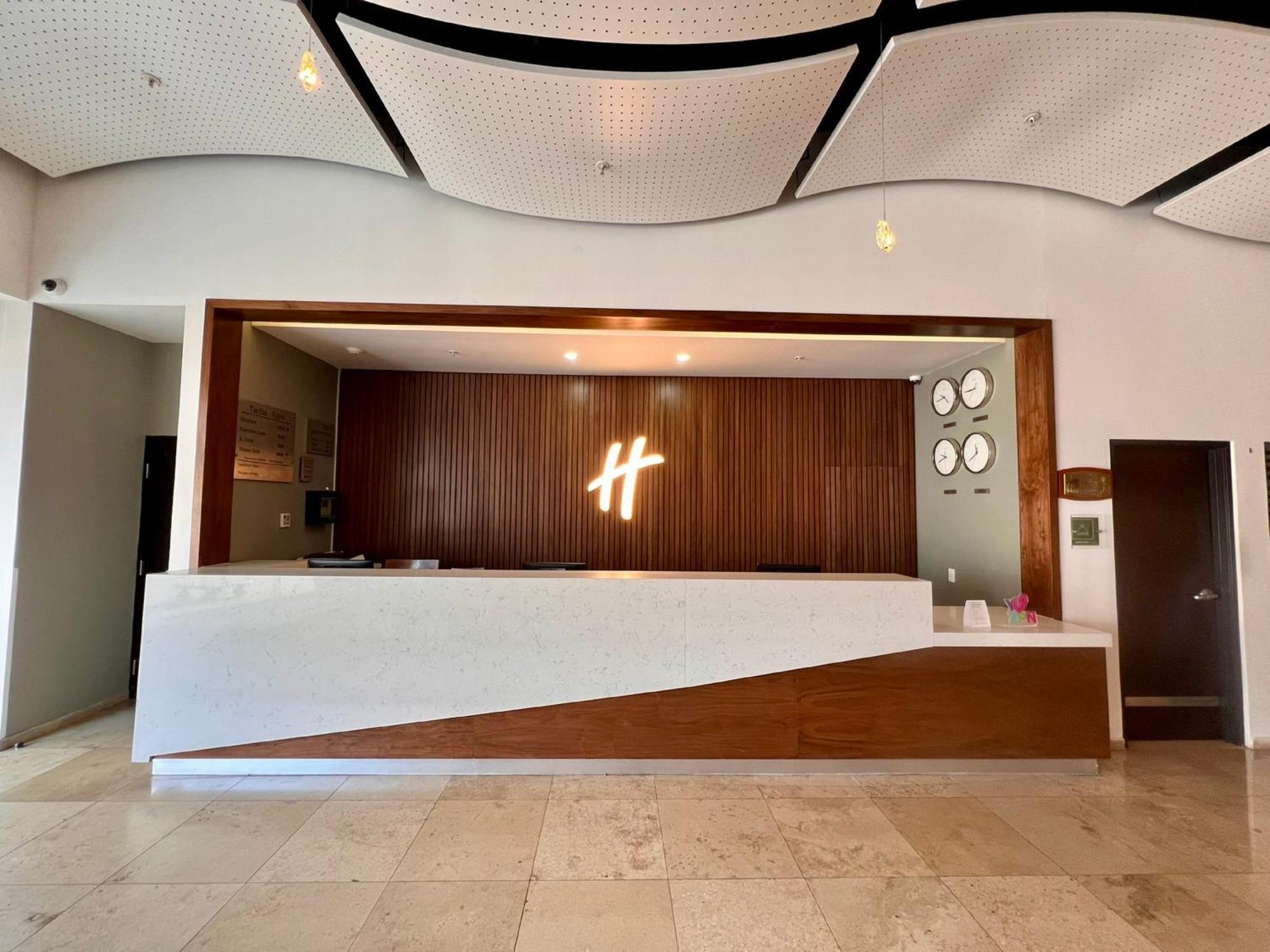Holiday Inn Guadalajara Patria-Universidad By Ihg Сапопан Екстер'єр фото